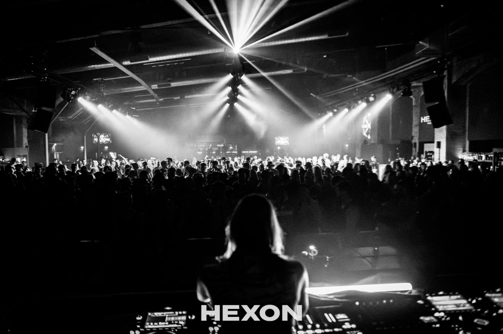 3_hexon_final_wm_-19